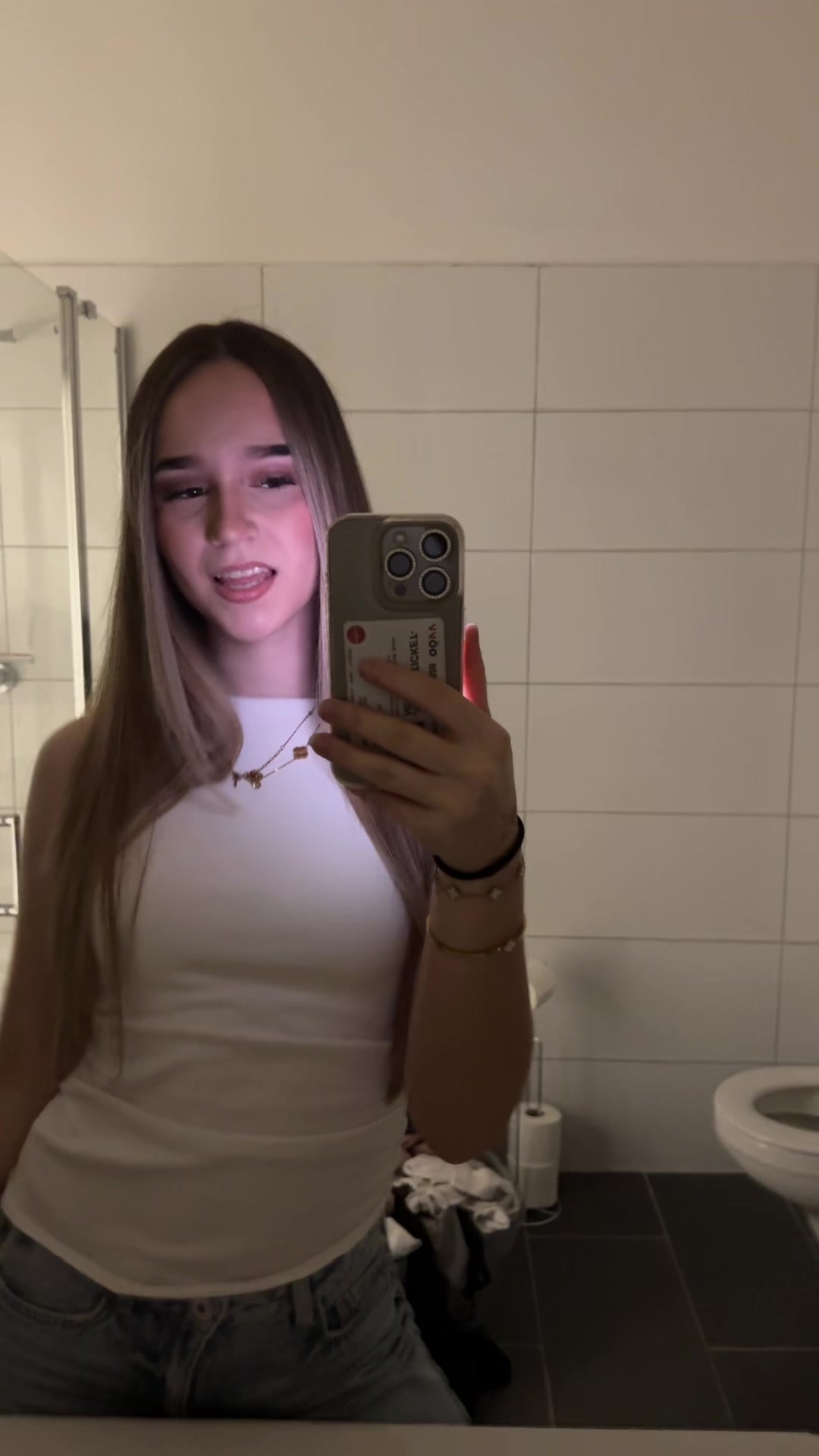 @𝐈𝐕𝐀