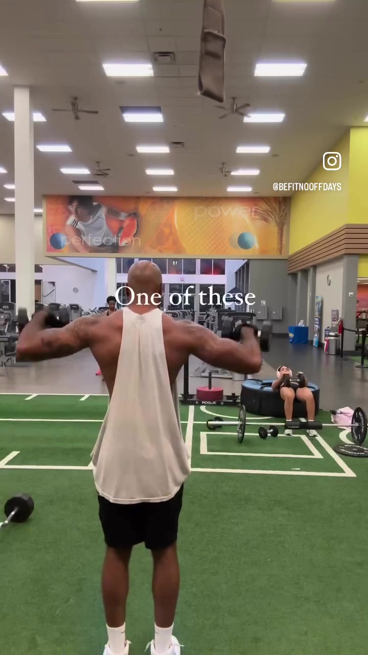 @taronecowan