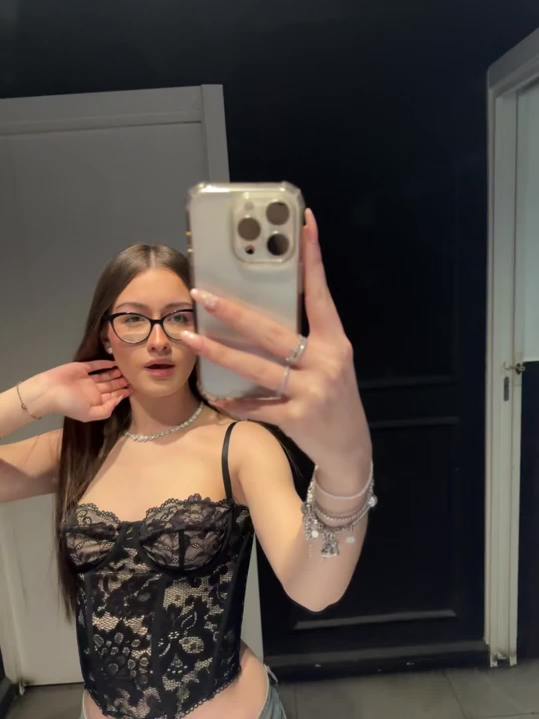 @dafnezafrani