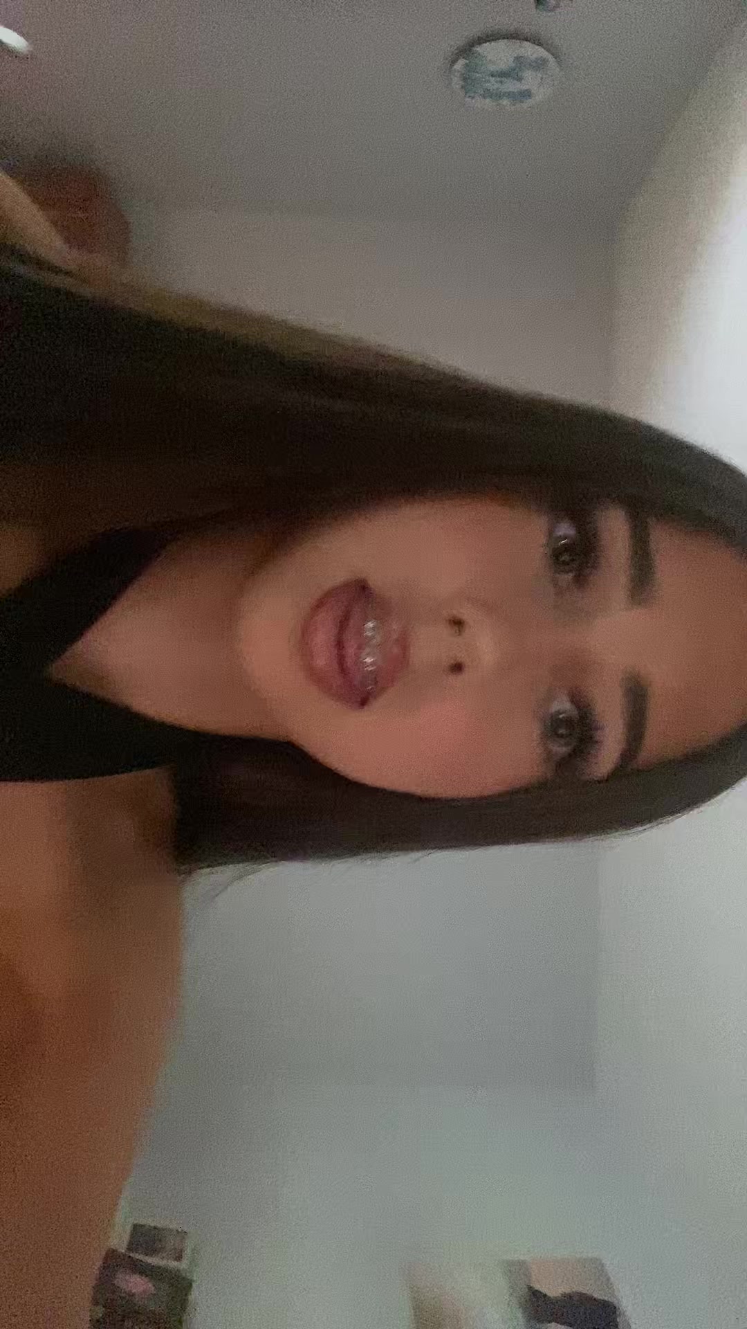 @Robyn