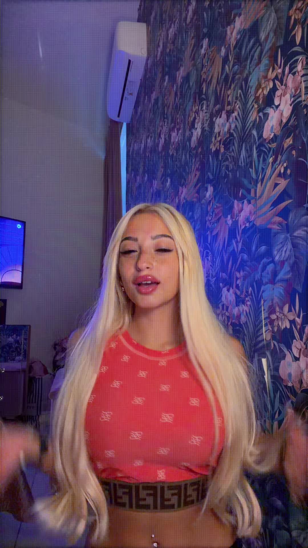 @𝑀