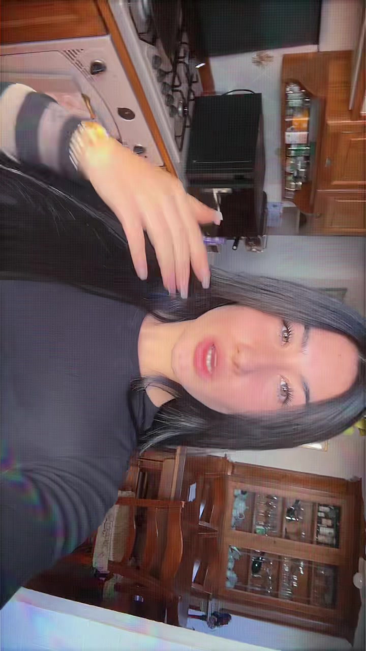 @🦂