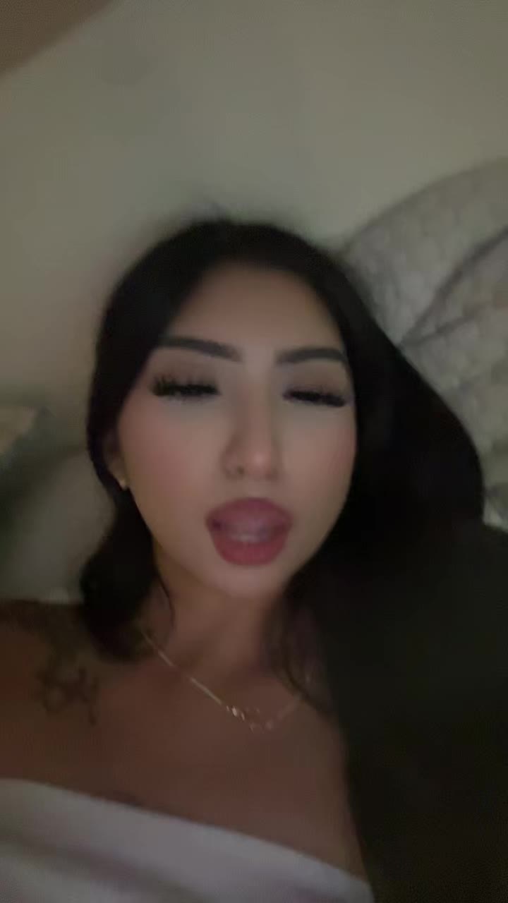 @𝑀𝒾𝒶 𝒷𝑒𝓁𝓁𝒶 𝓇𝑜𝓈𝑒