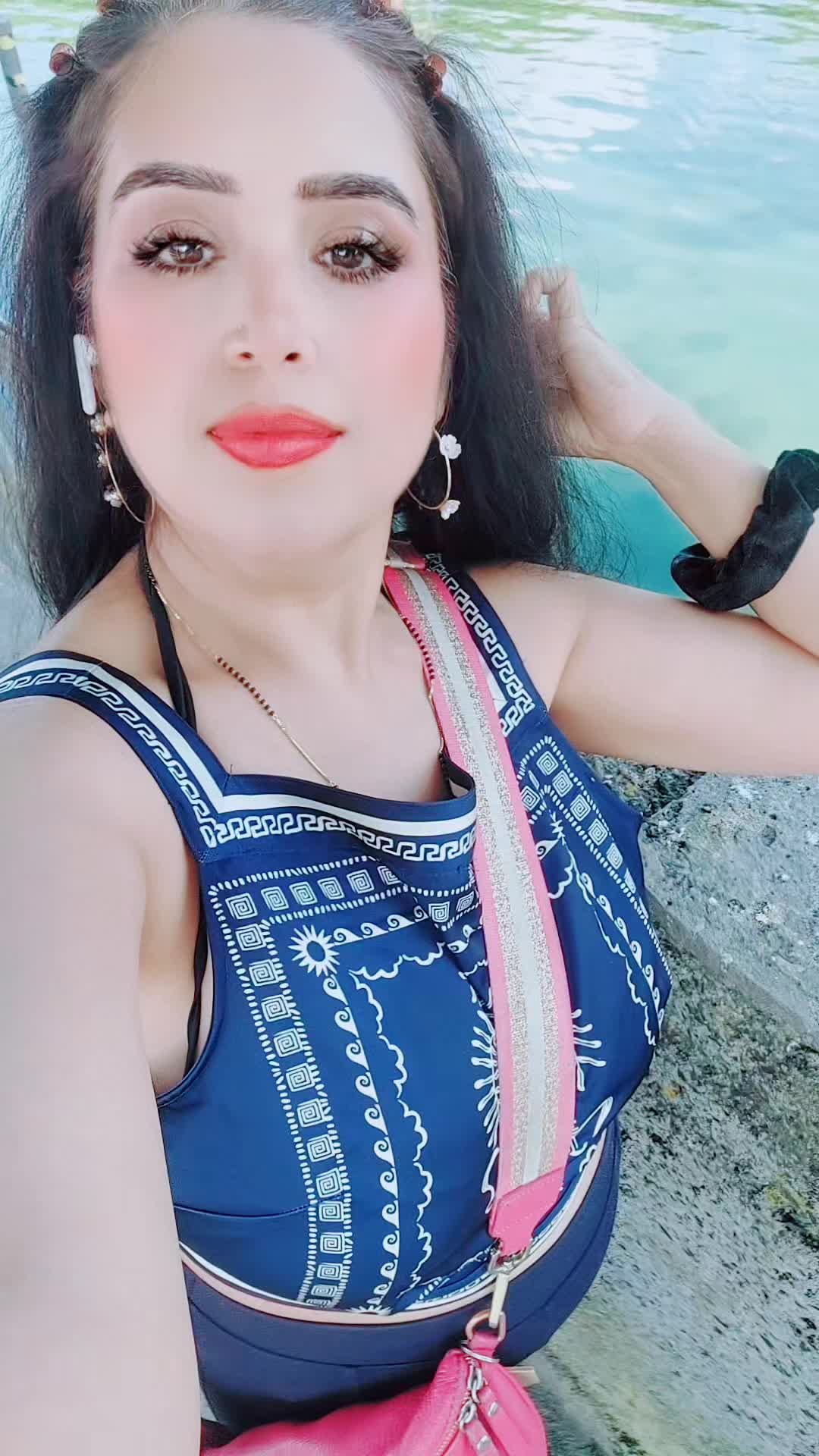 @Chandni🇩🇪New