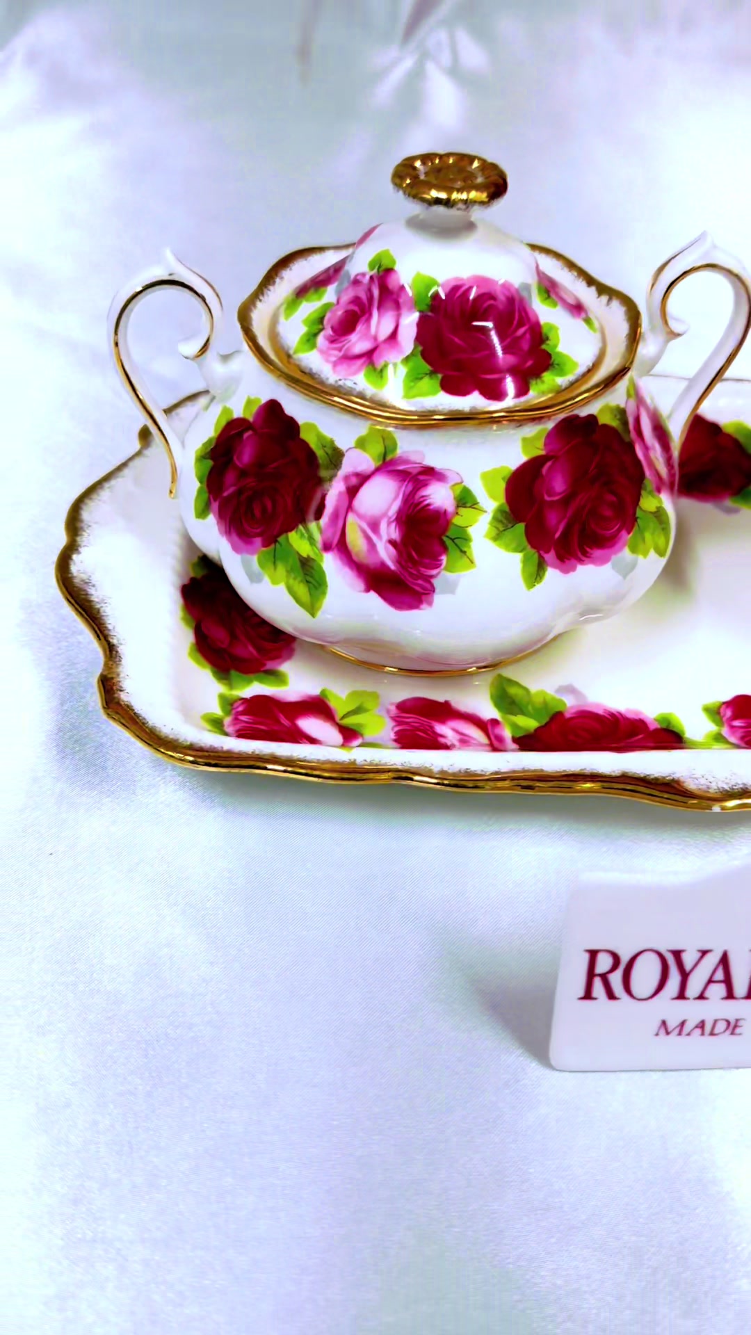 @Royal Albert collection