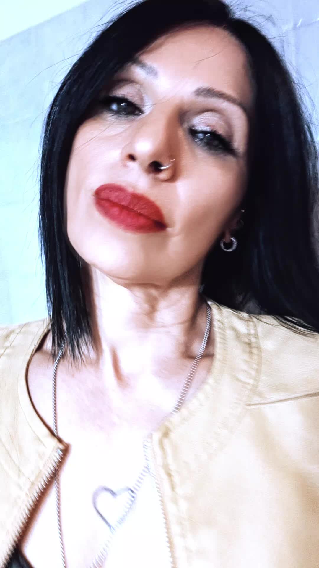 @Luciana