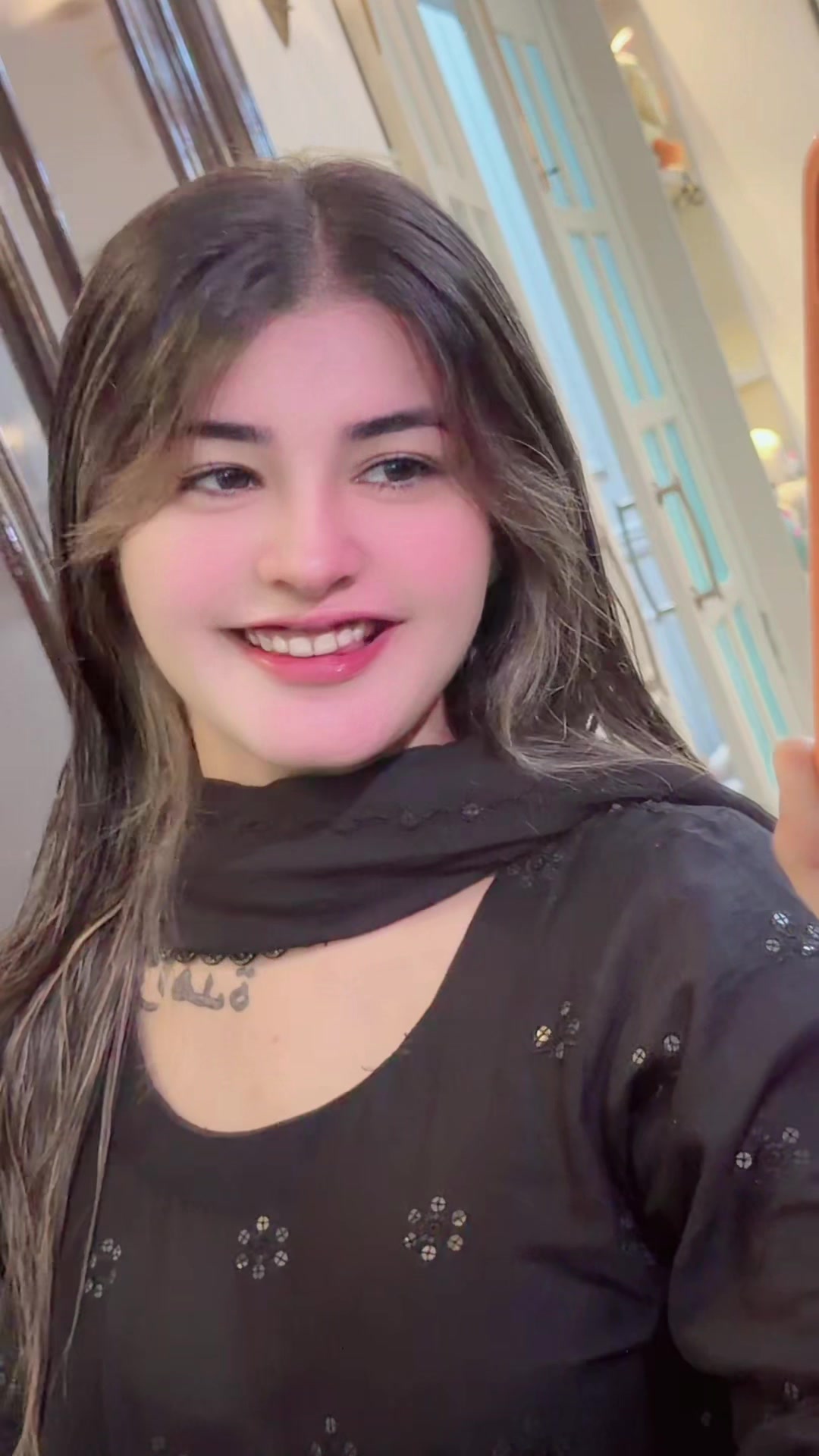 @Hayat Queen official 👑