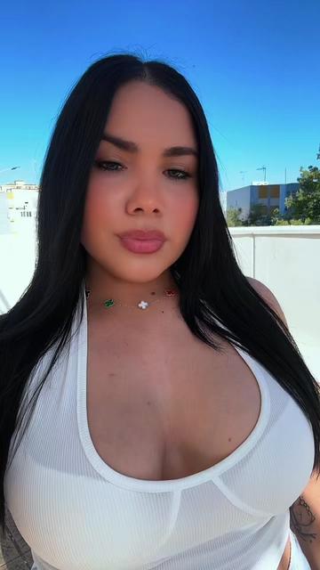 @DanielaMB🇨🇴🦈
