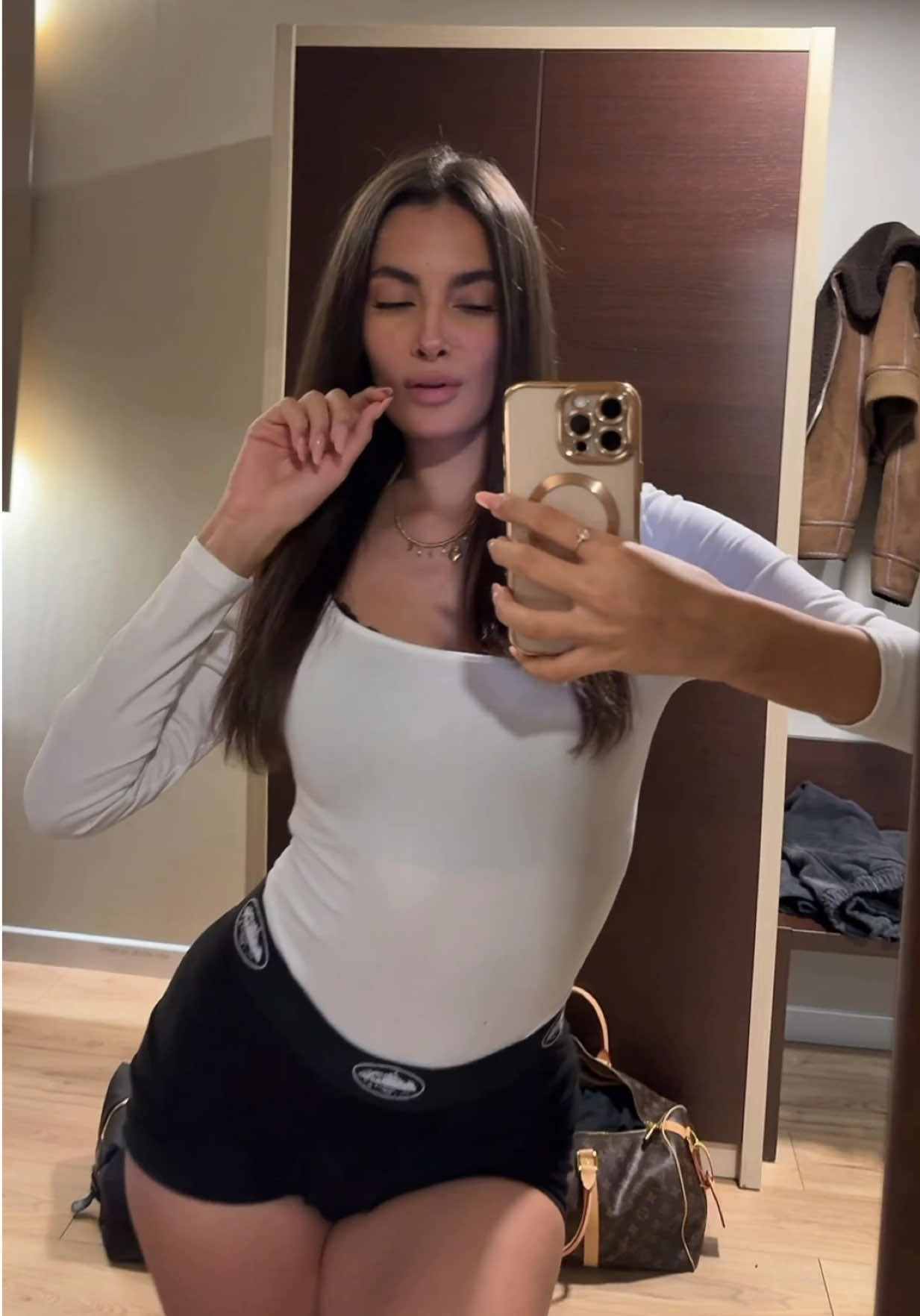 @sara.ouldm