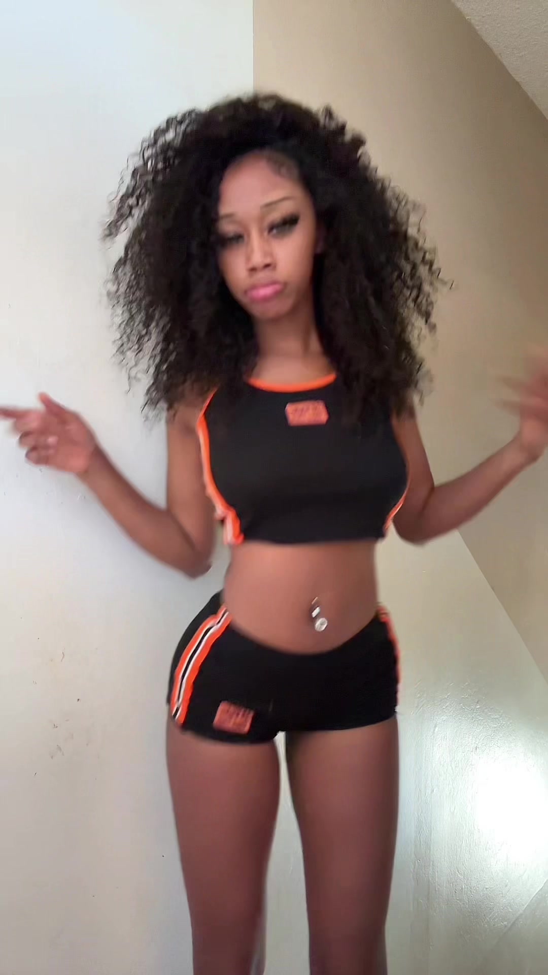 @mouthfullofninii