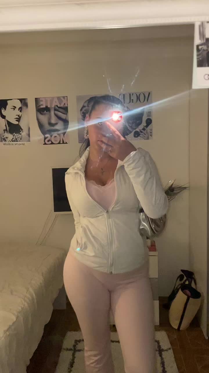 @𝐗𝐑𝐈𝐒𝐓𝐈𝐍𝐀🧘🏻&zwj;♀️