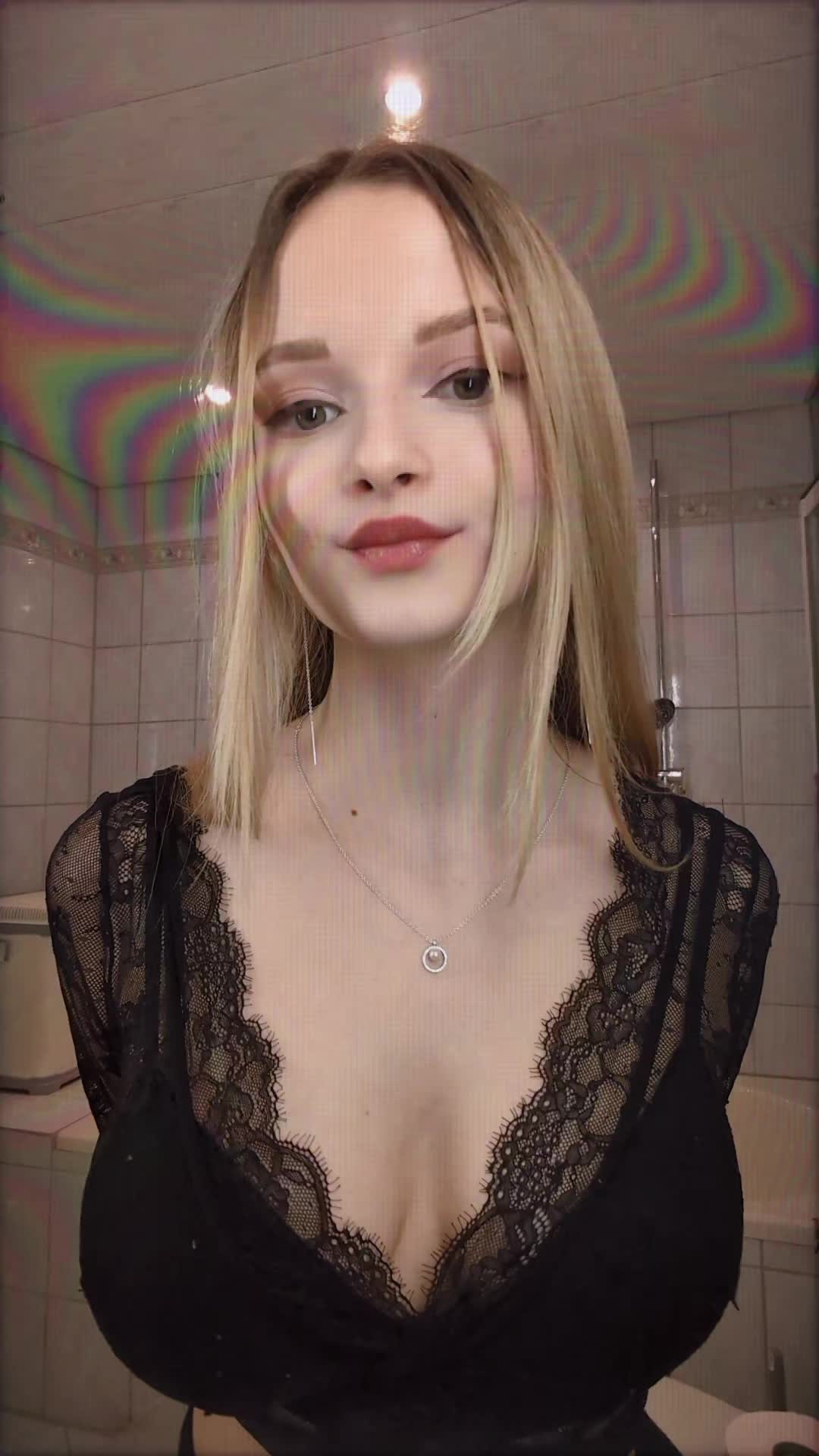 @Ellie🧋