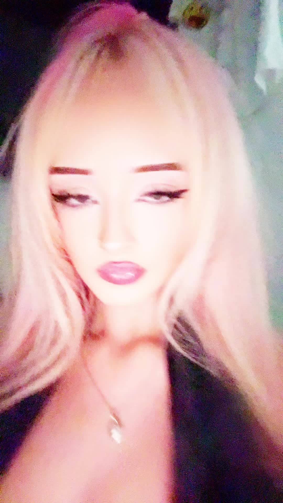 @️
