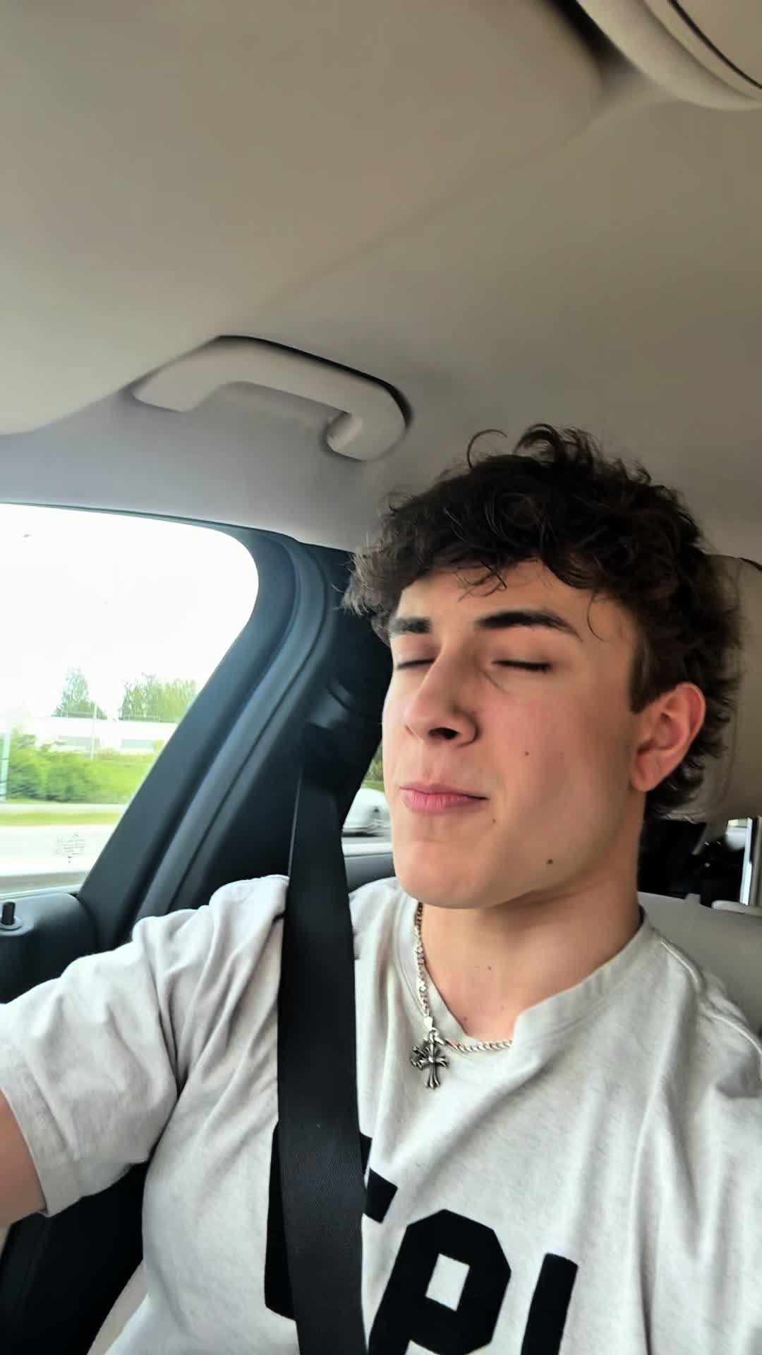@Nicco