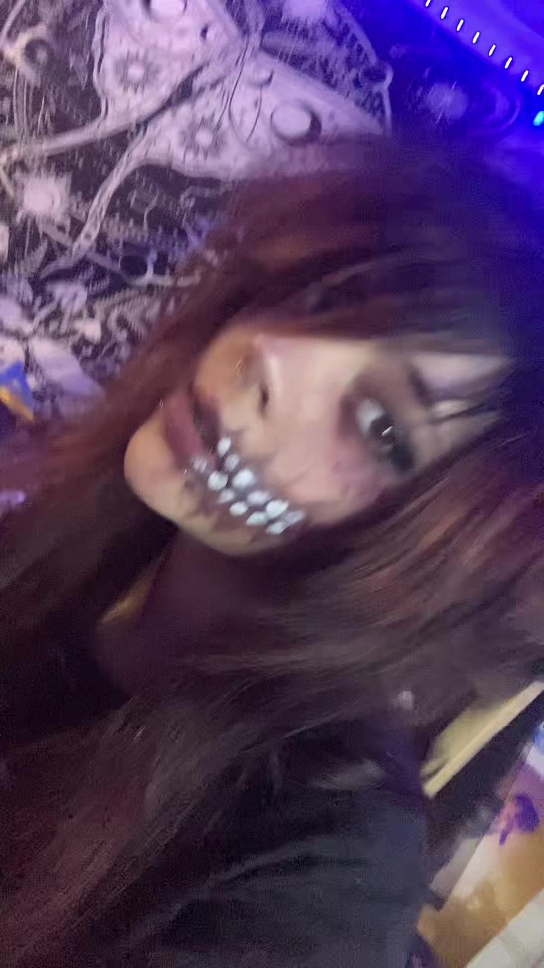 @Lilaloopsy