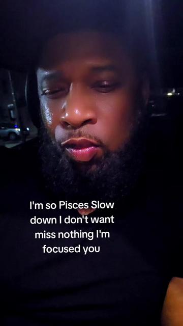 @Sirloveintheroom*