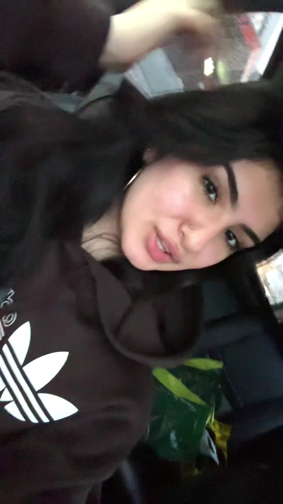 @lily