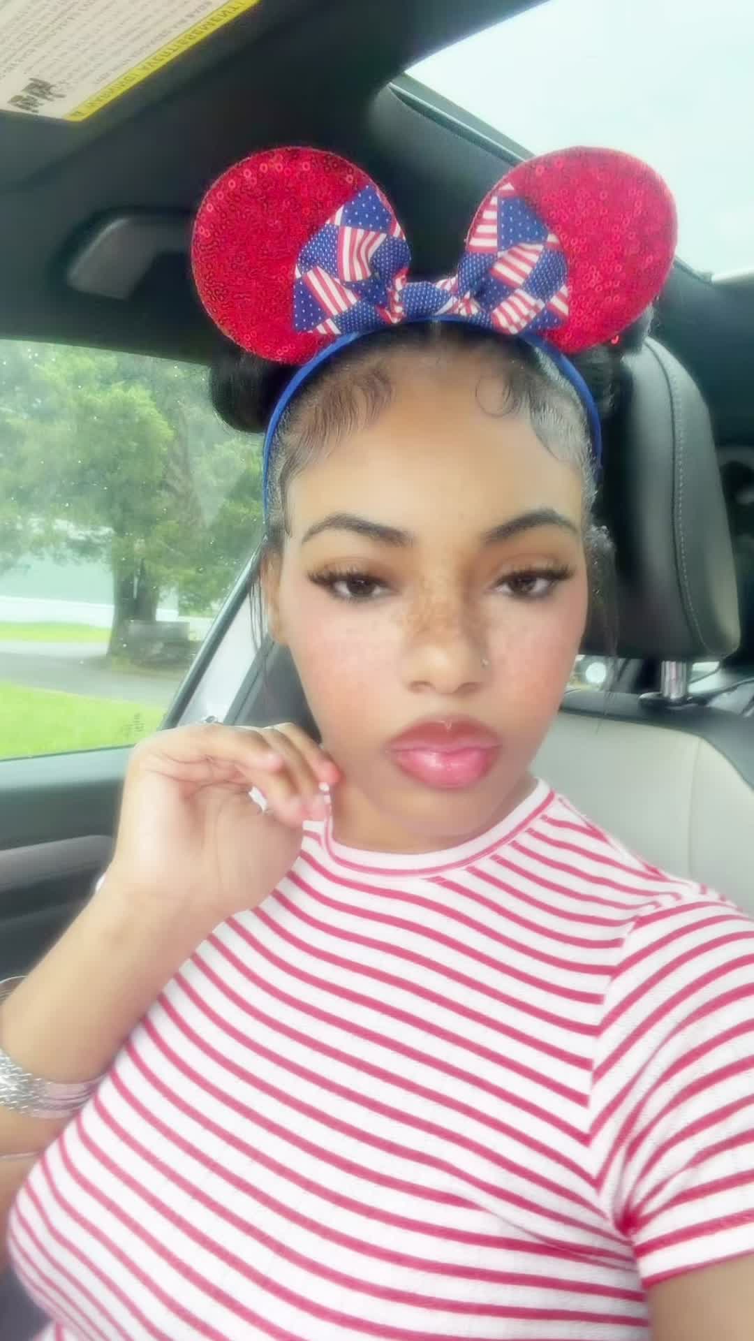 @yourgirlkaylakay