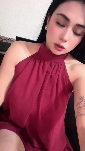 @JACQUELINE MRUBIO 🍒
