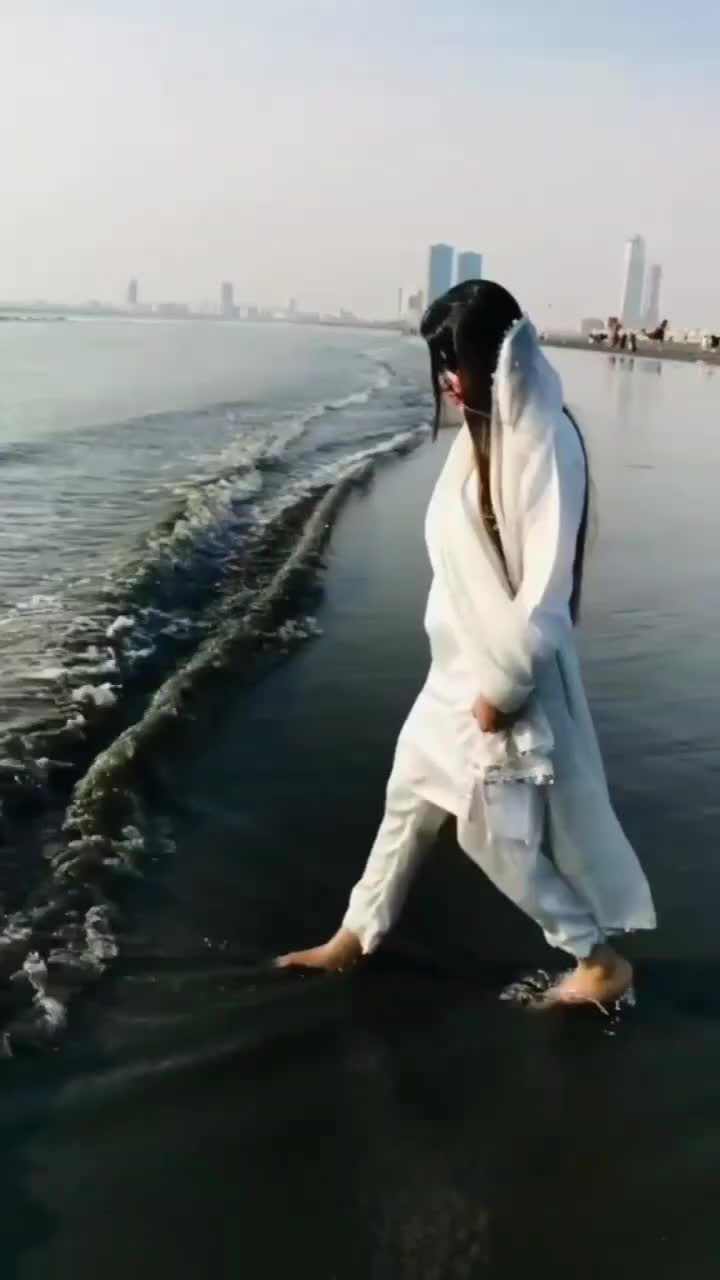 @Ayesha786