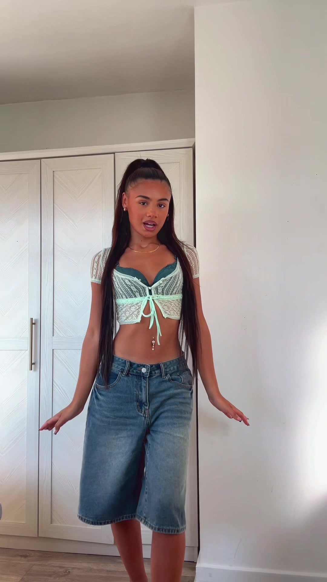 @kyrahworeit