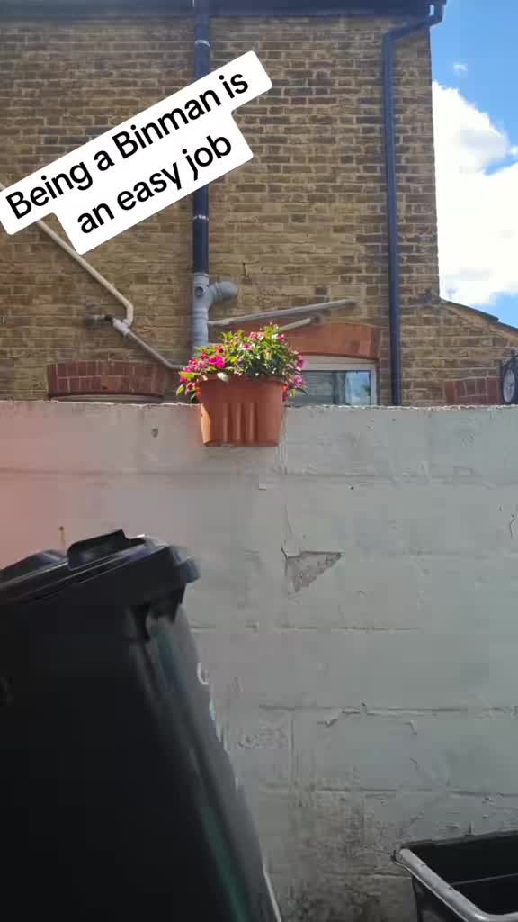 @The No1 Binman