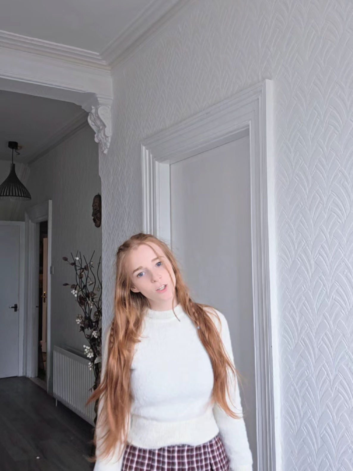 @LilRedCanvas