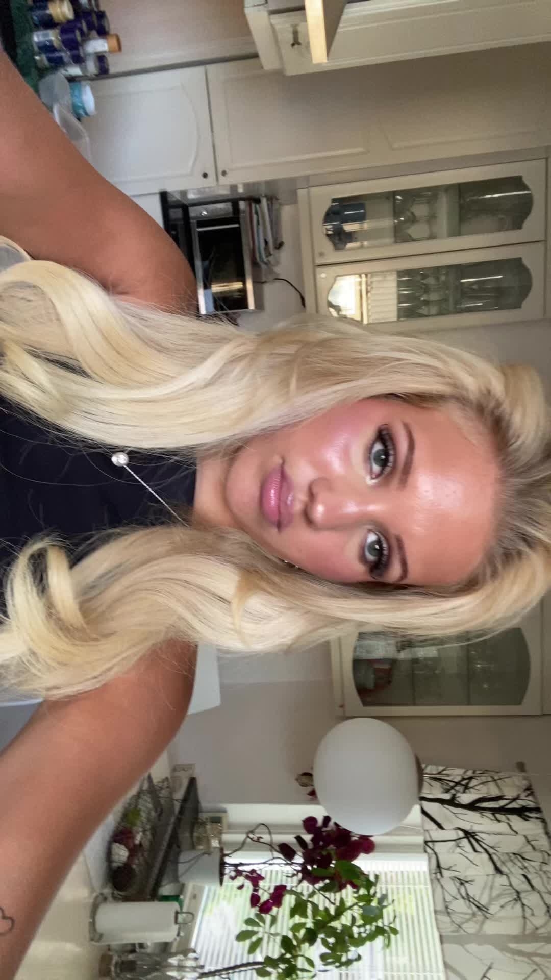 @Mollie_Sjöholm
