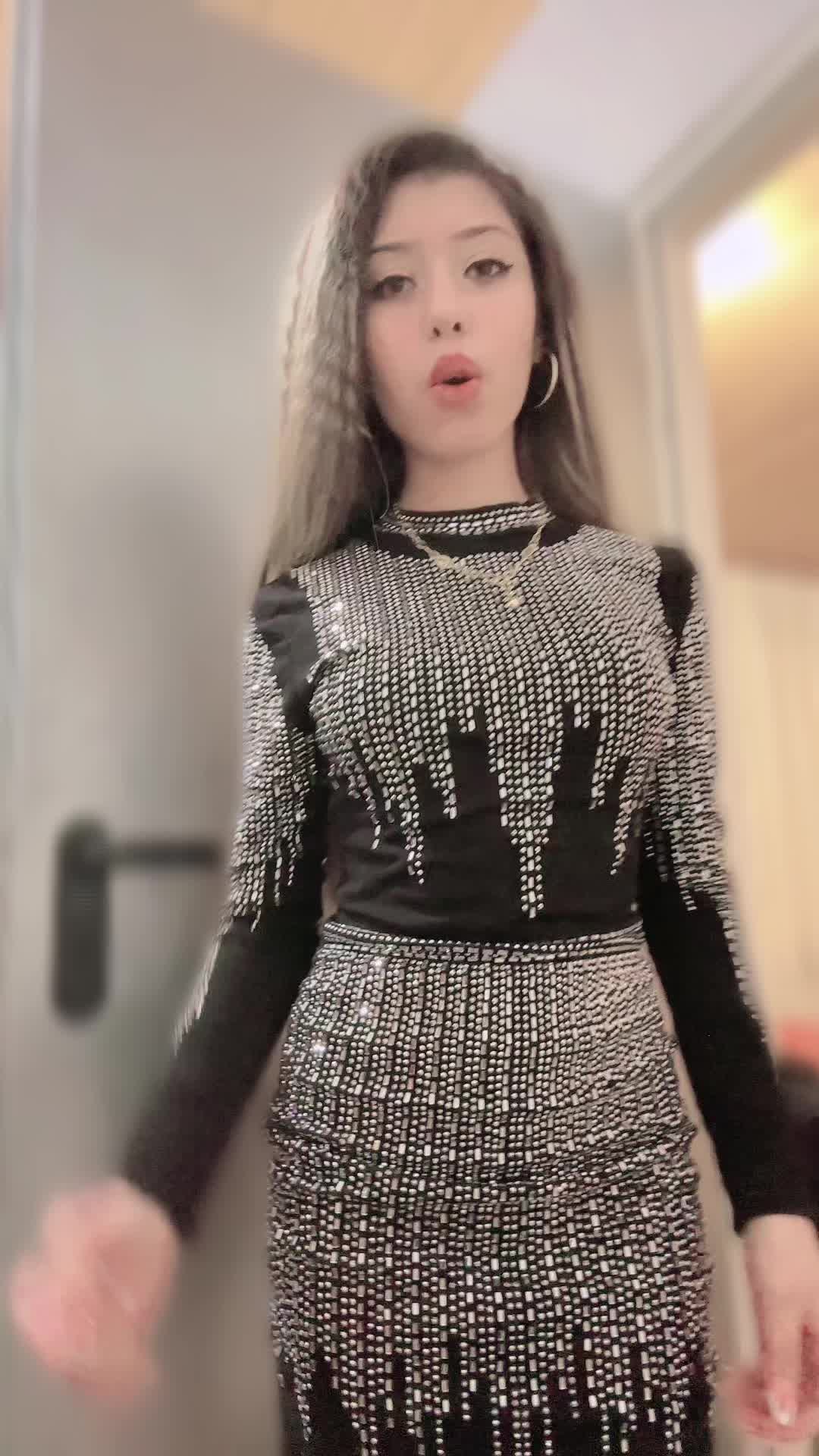 @๐๐ฅ๐