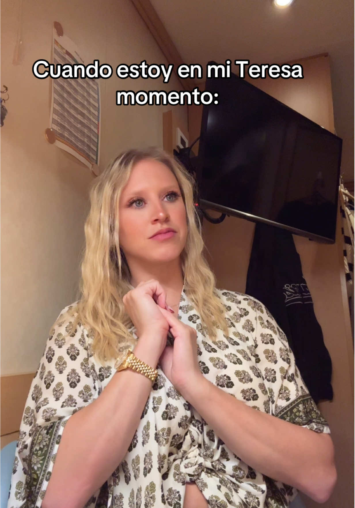 @StewardessLara