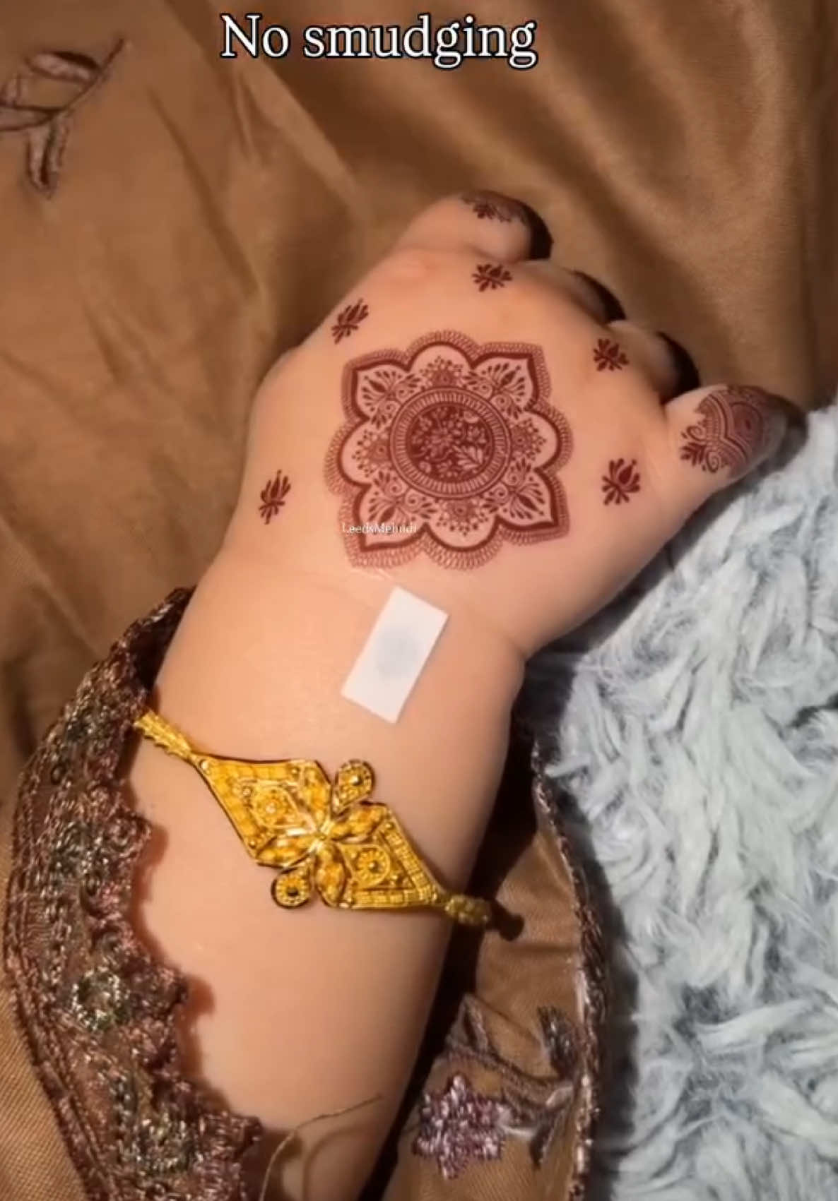 @Leedsmehndi