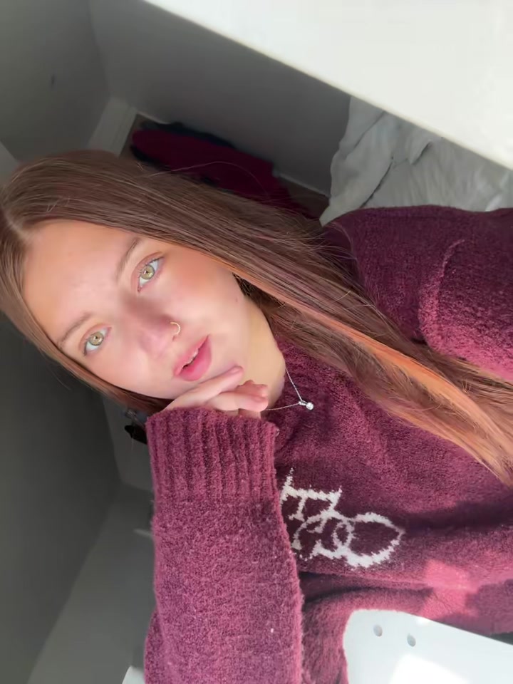 @laylasharpe_