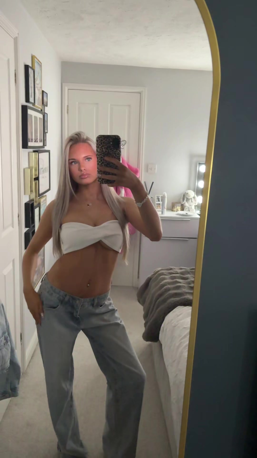 @ellie