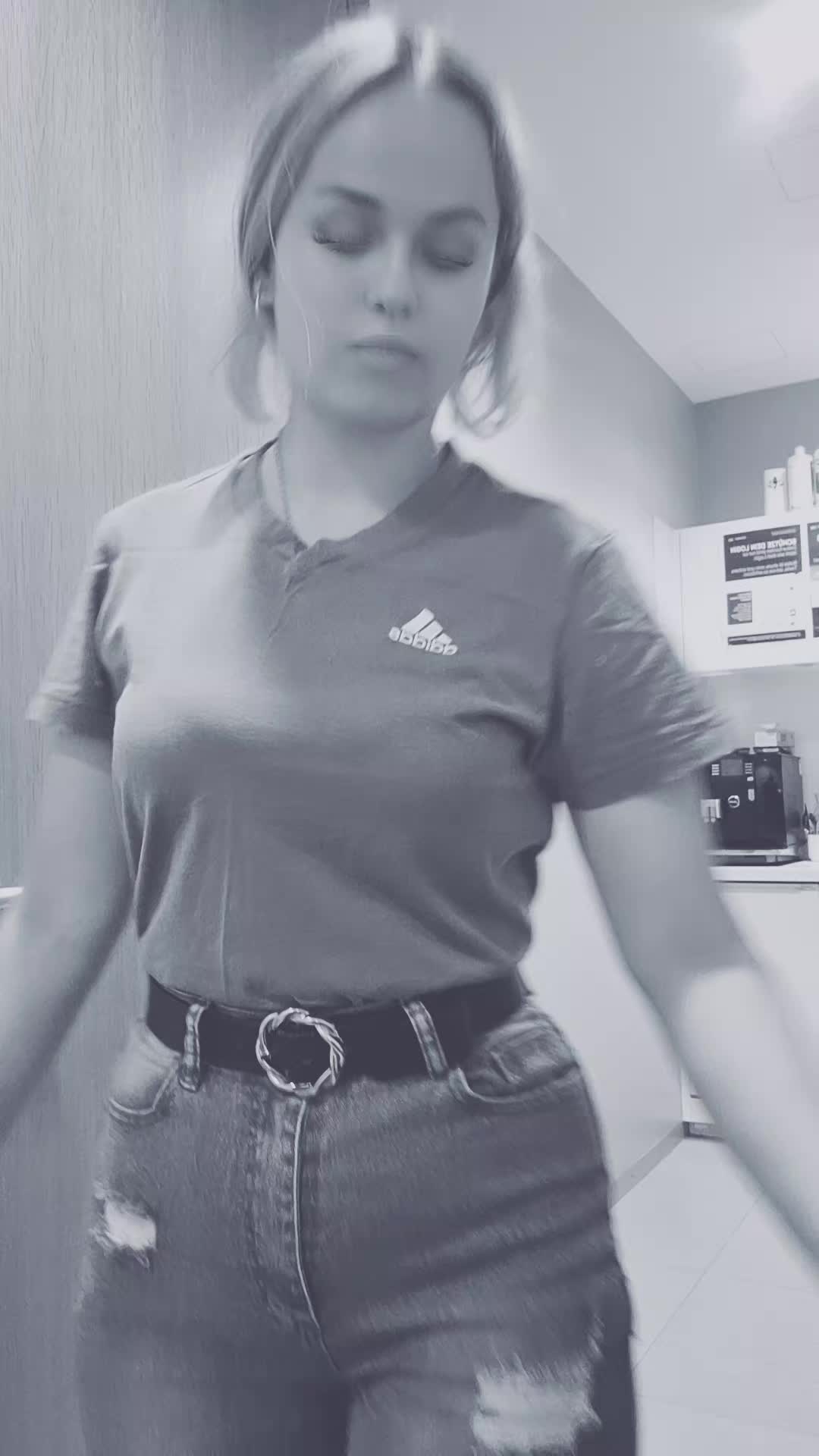 @roxanastoiica