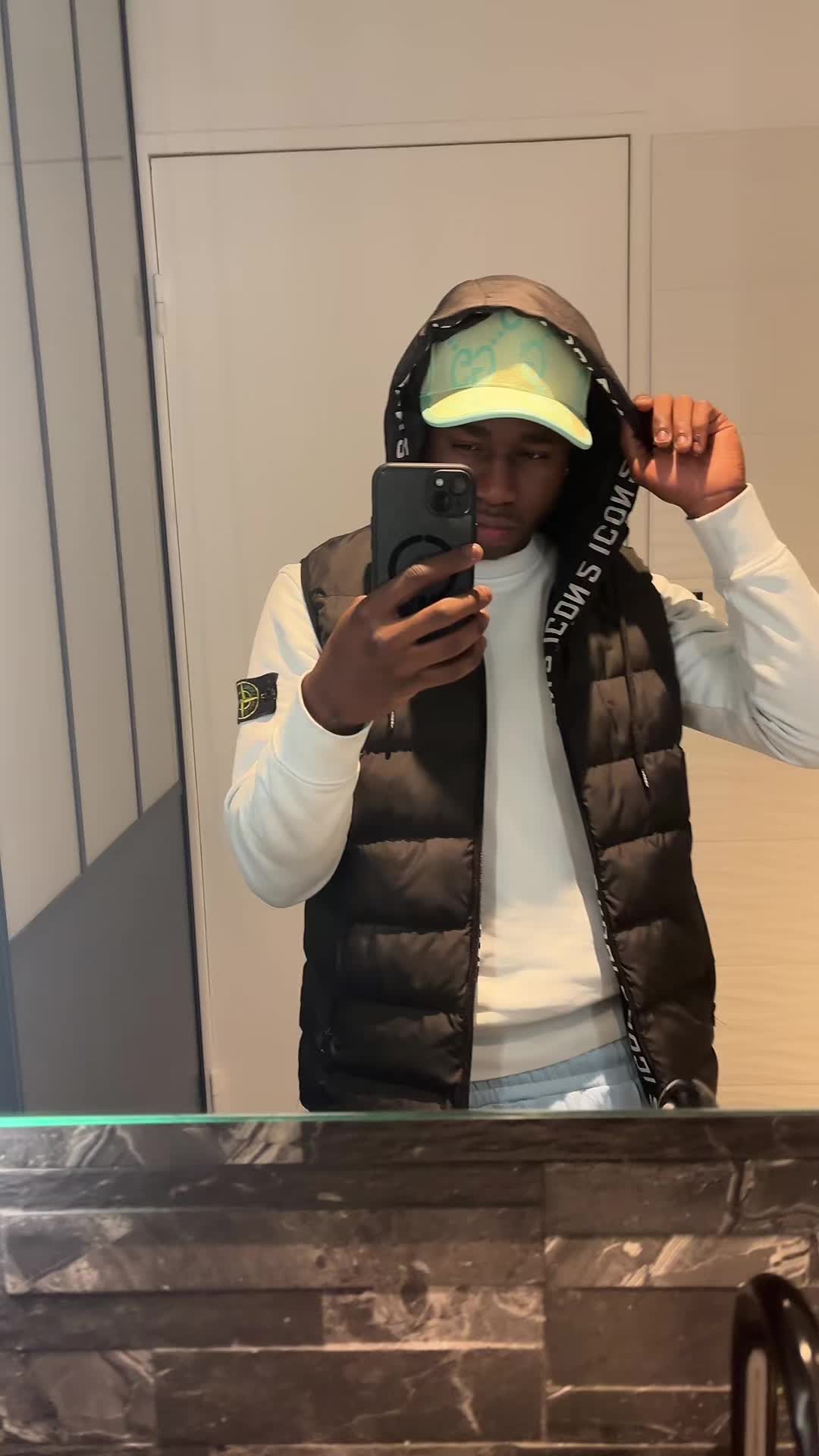 @Le J 🥷🏾
