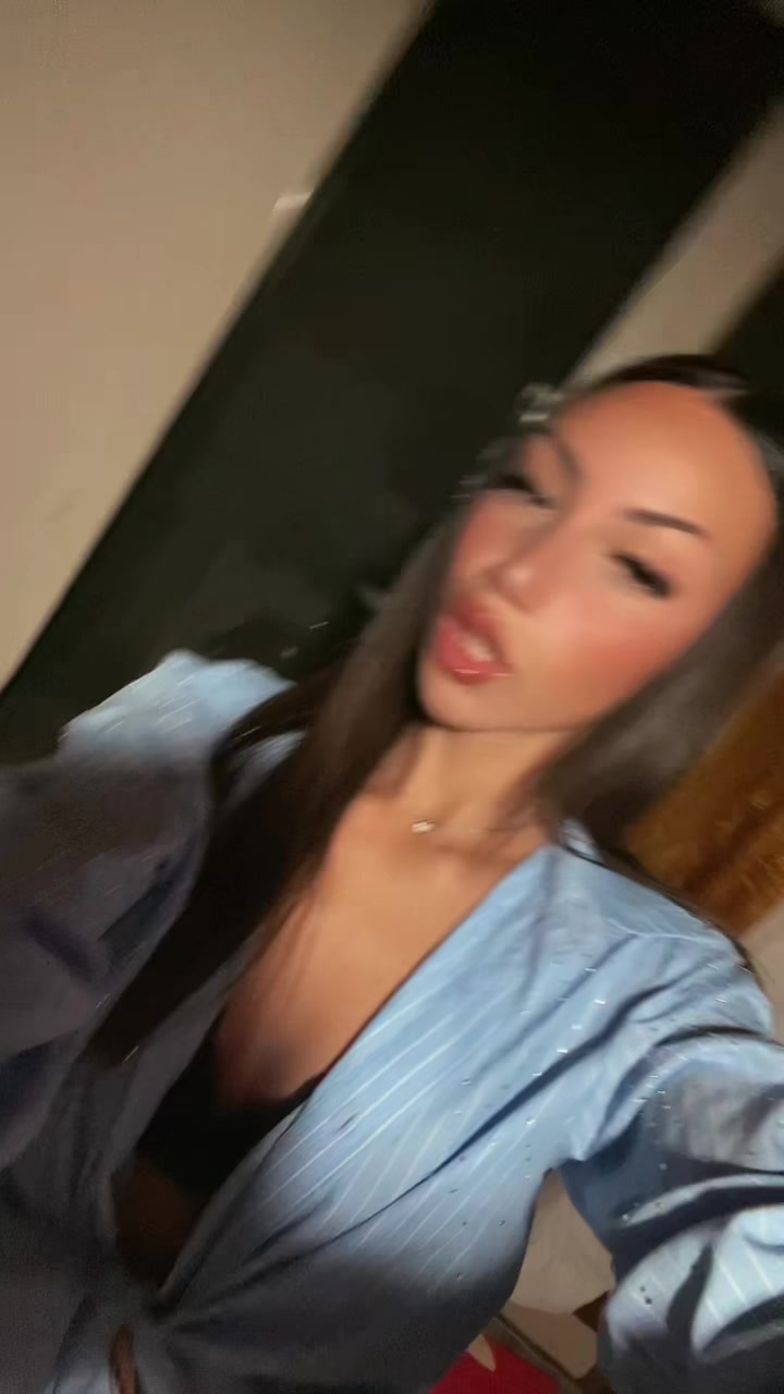 @🦋