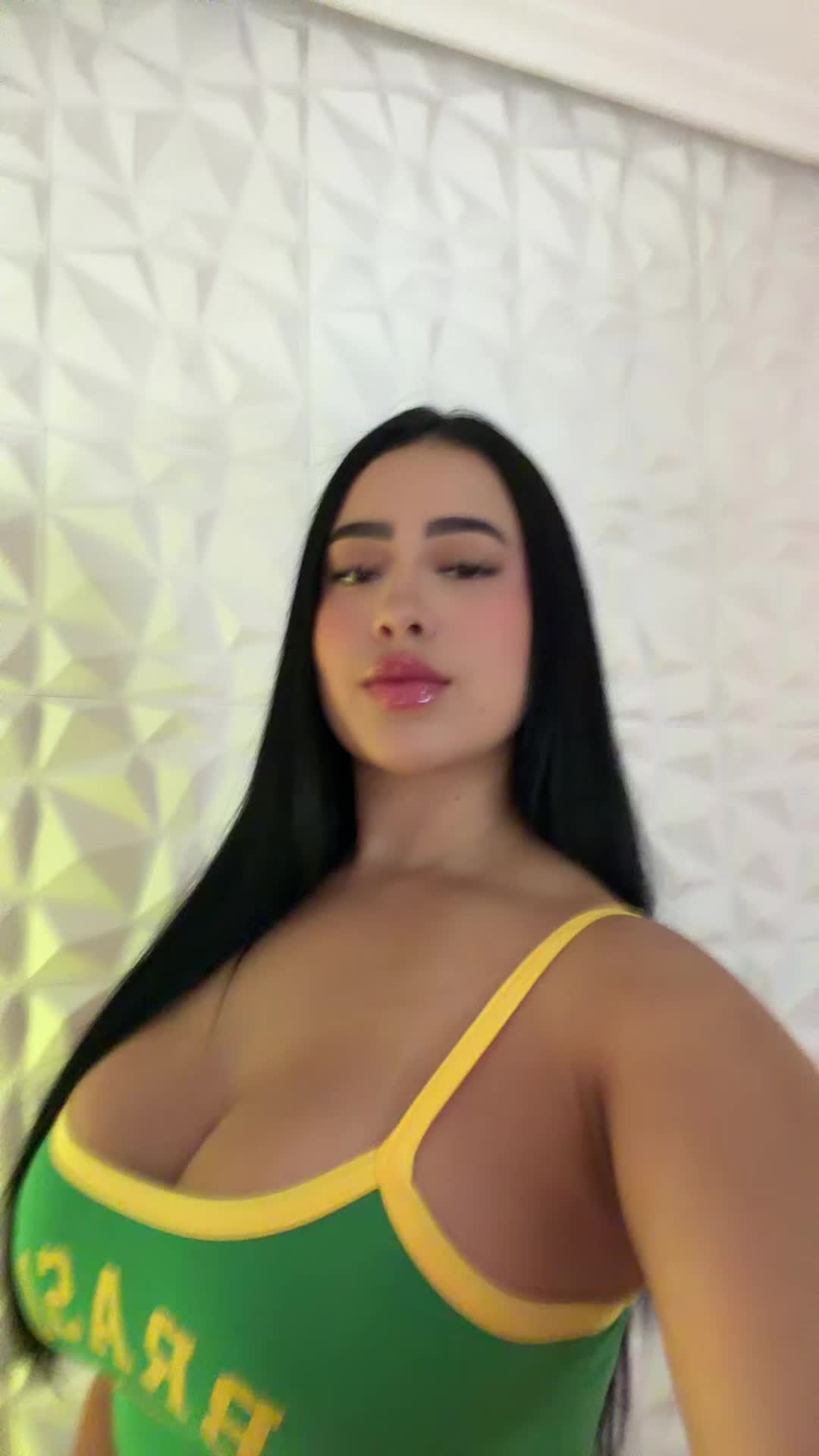 @valesuarezl_2 👑