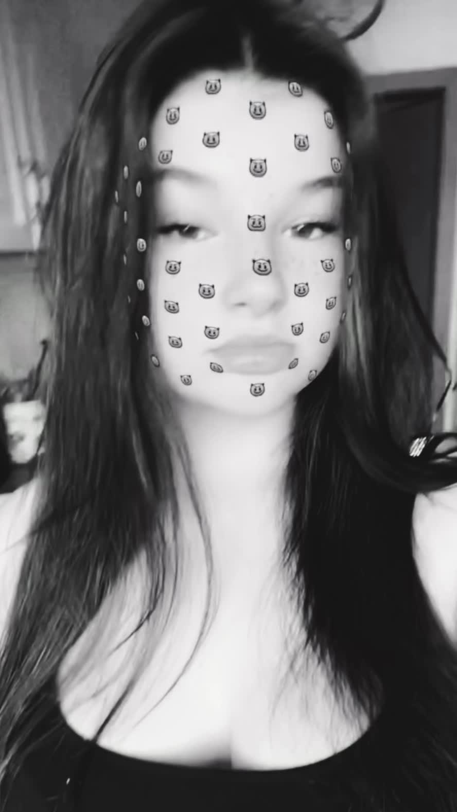 @๐ฉ๐ช๐ฆ