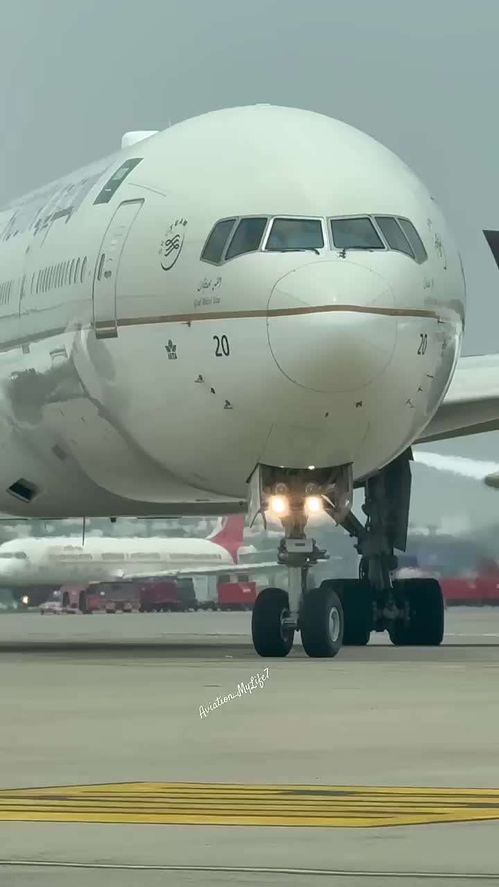 @🧑✈️ ✈️CAPTAIN ✈️🧑✈️