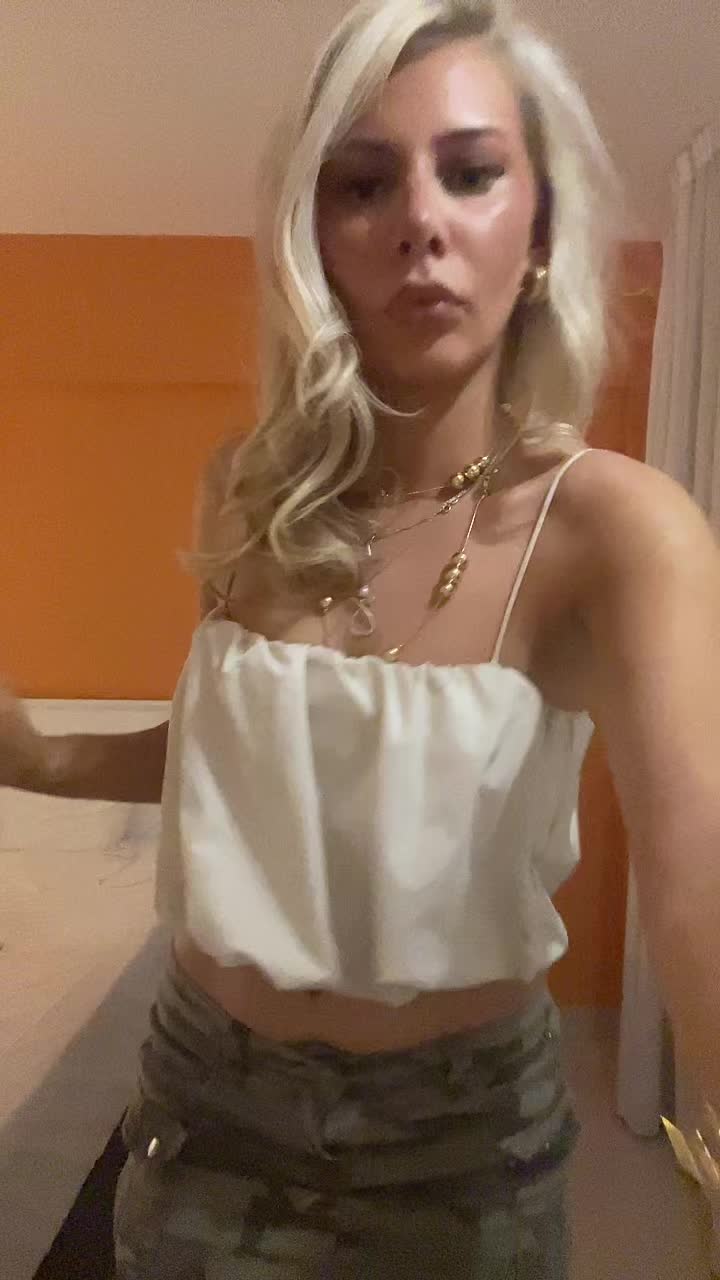 @Ella🧙&zwj;♂️