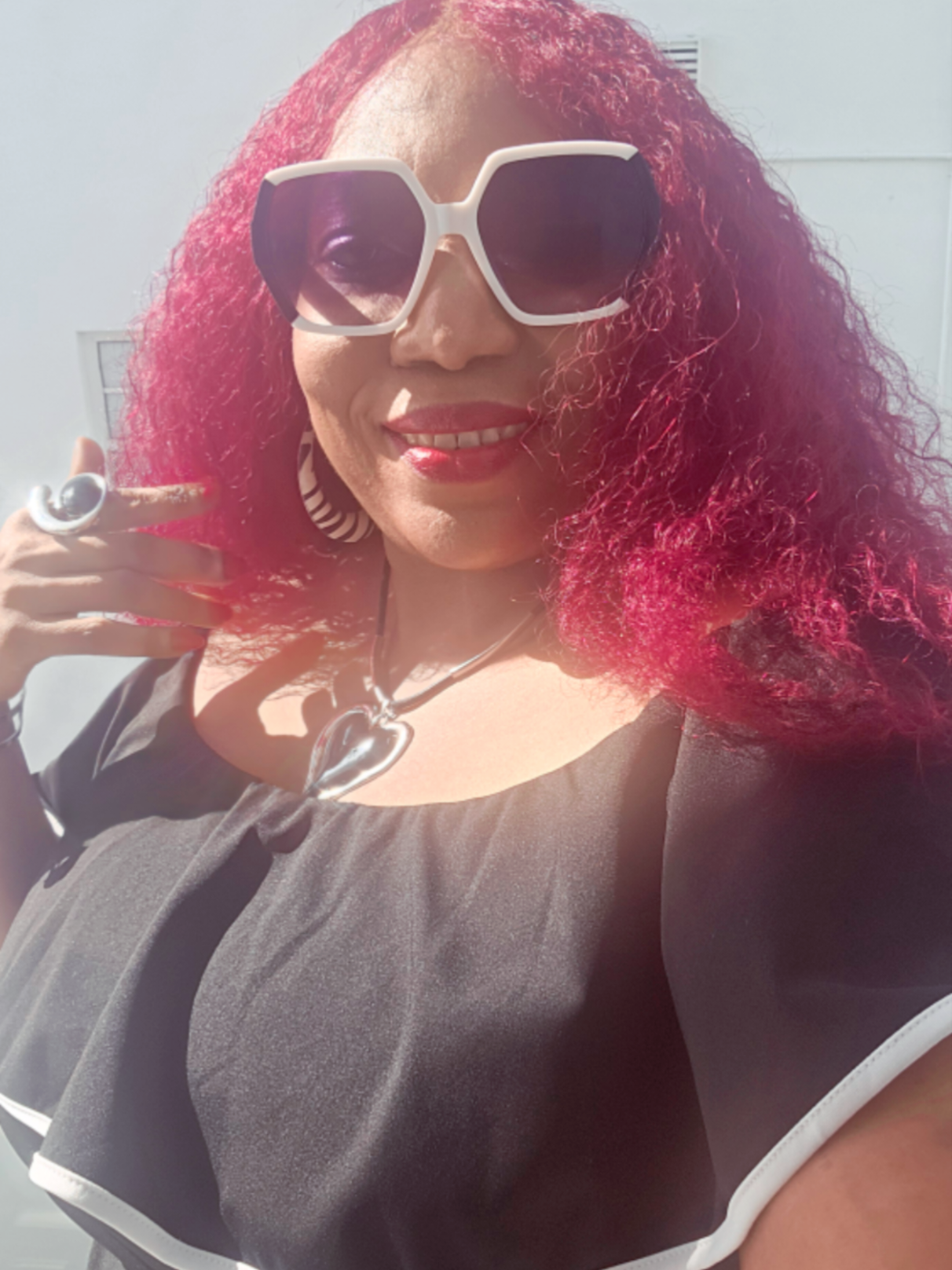 @curvyyemmy