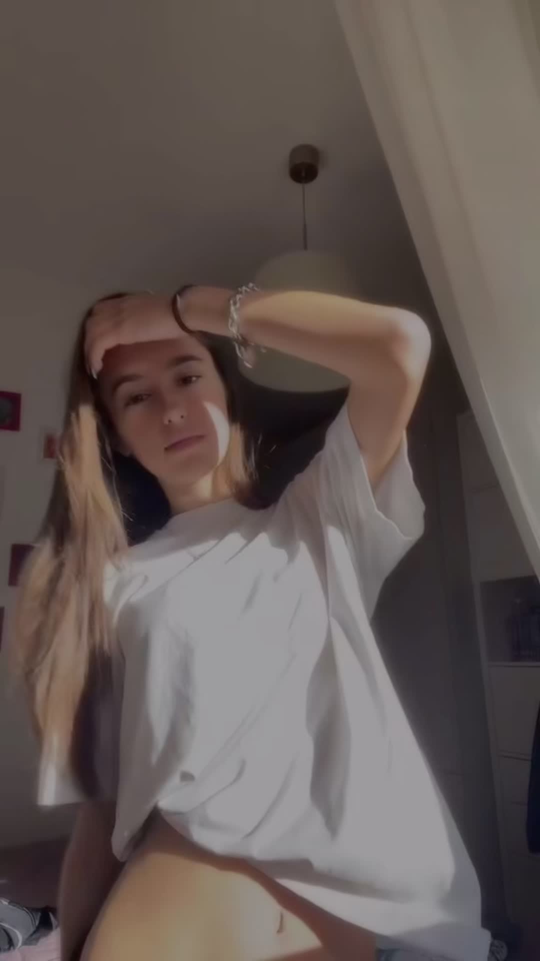 @𝟐