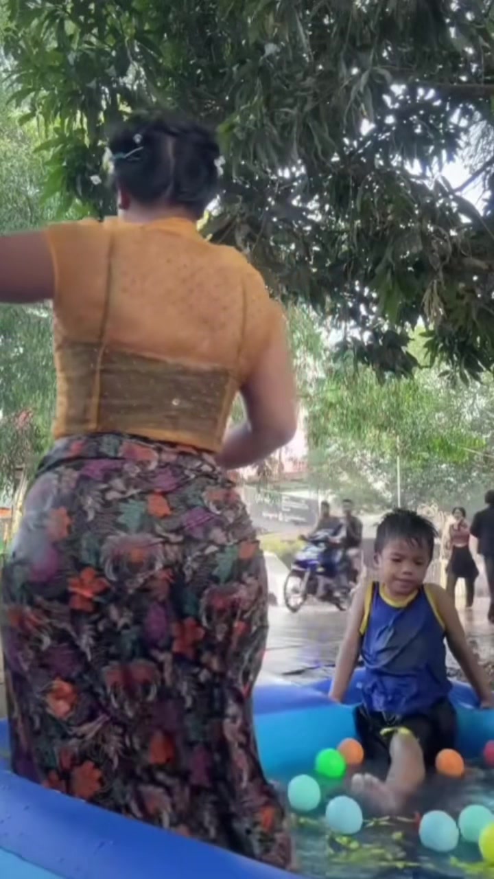 @အသုပ်စုံ