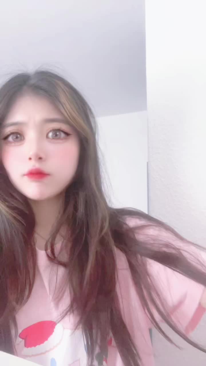 @𝑬 ୨୧