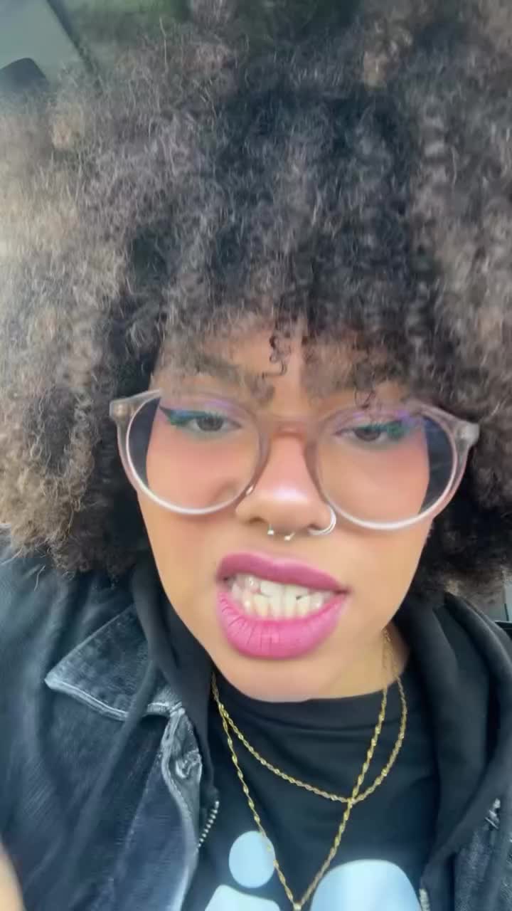 @shaniakraemer