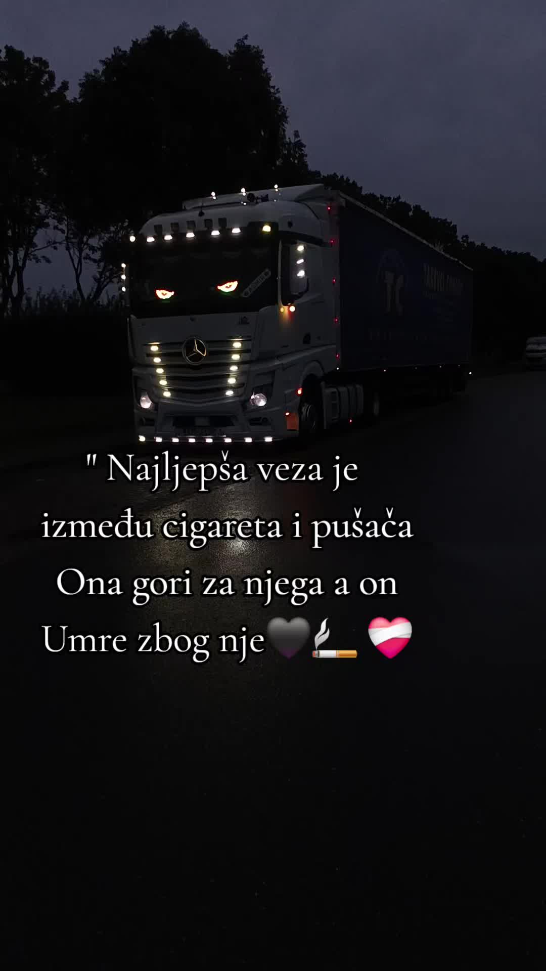 @Šmeker ✌️✌