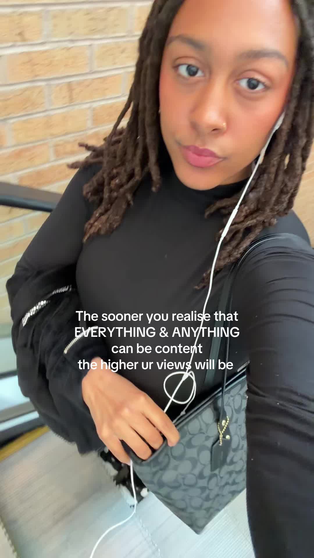 @Tia-Rae