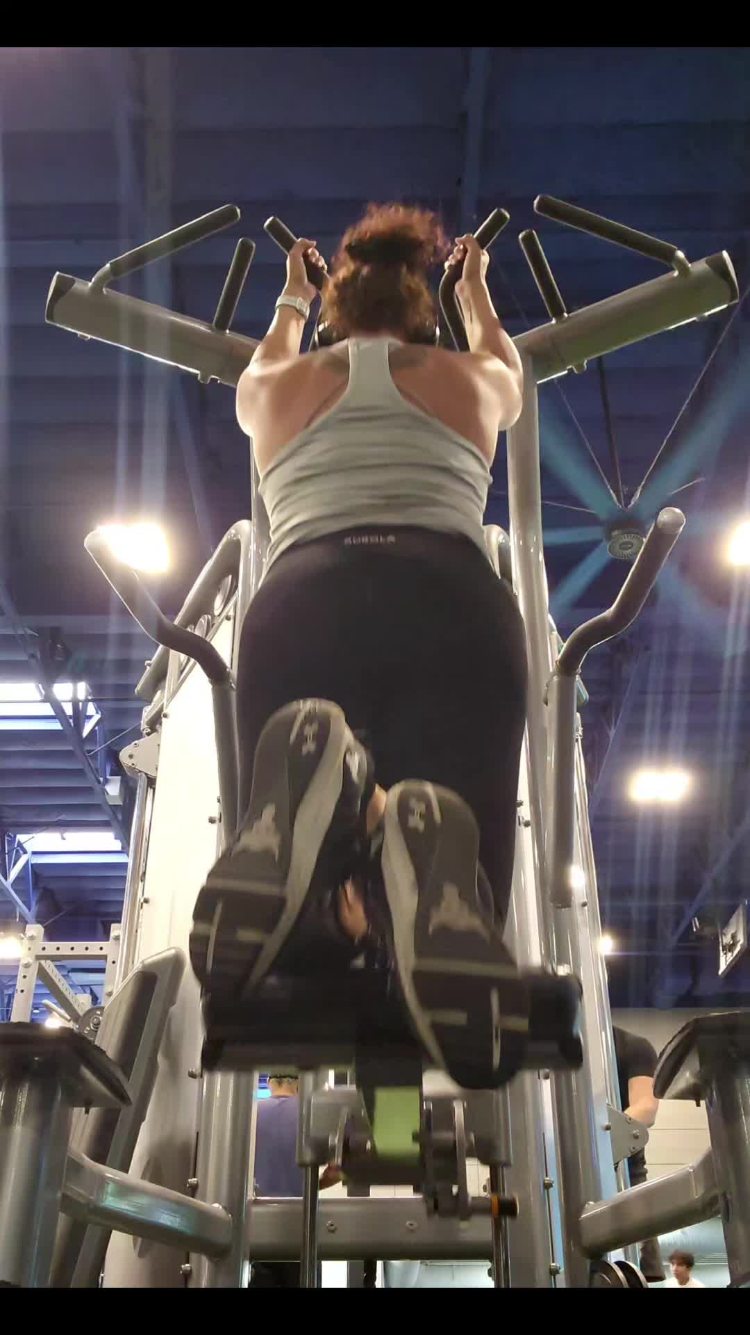 @curly_fitmom