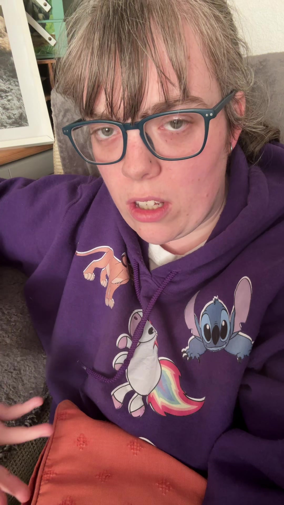 @Emꨄ
