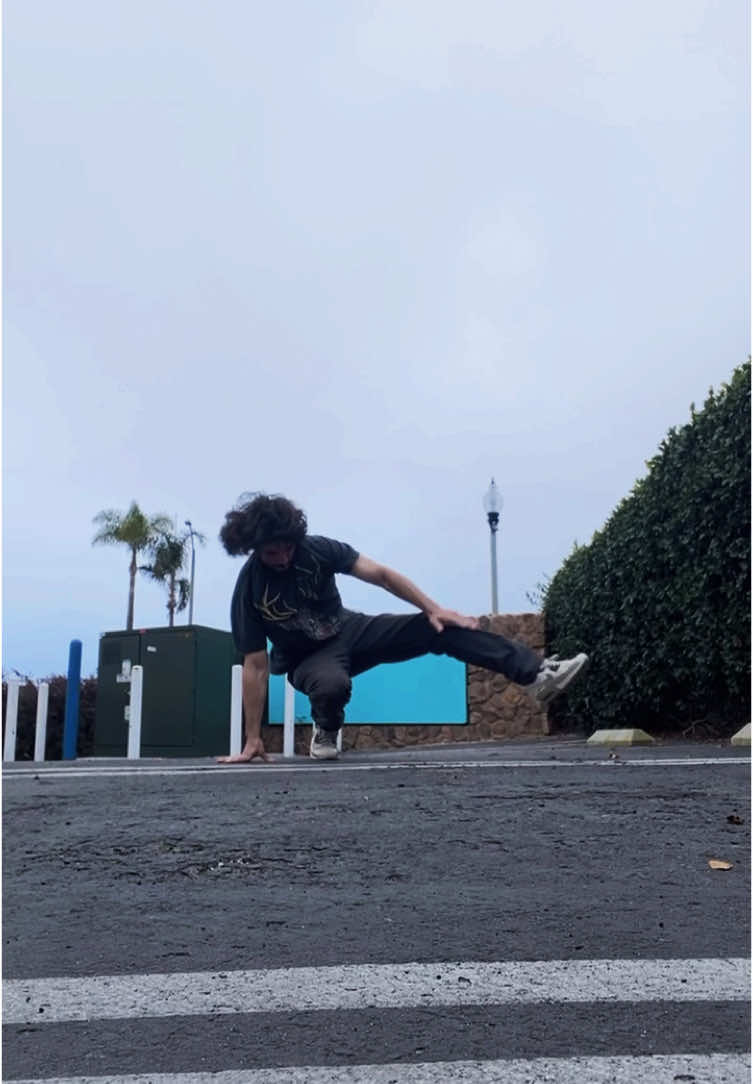 @Bboy_roo